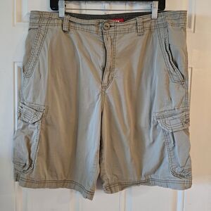 Unionbay Cargo Shorts Mens 38 Khaki Biege Pockets Cargo Hiking Outdoor Shorts